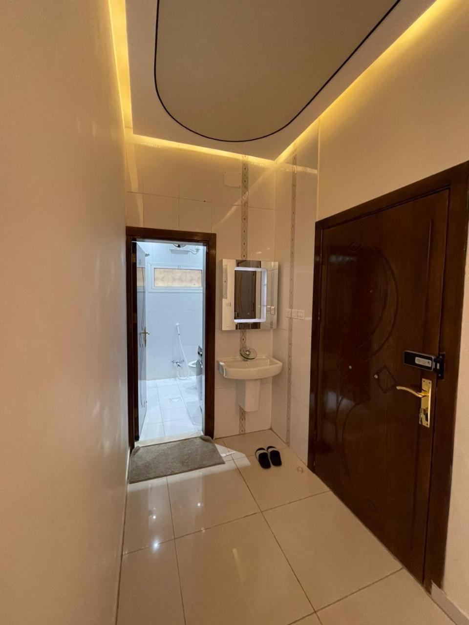 Apartment Deluxe Furnished *