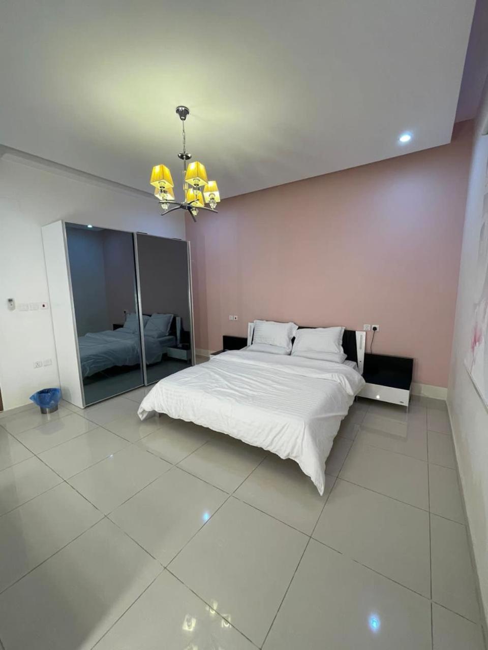 Deluxe Furnished Apartment